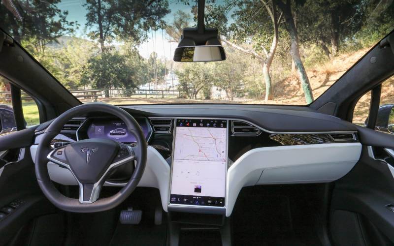 Tesla Model X Long Range 2020 | SUV Drive